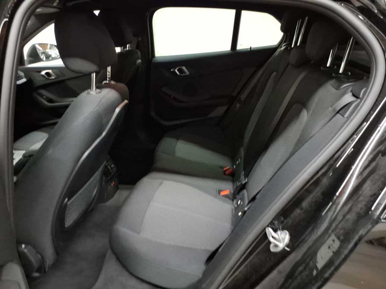 BMW 118d Aut. Advantage 13
