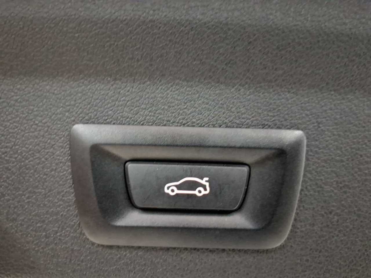 BMW 118d Aut. Advantage 16