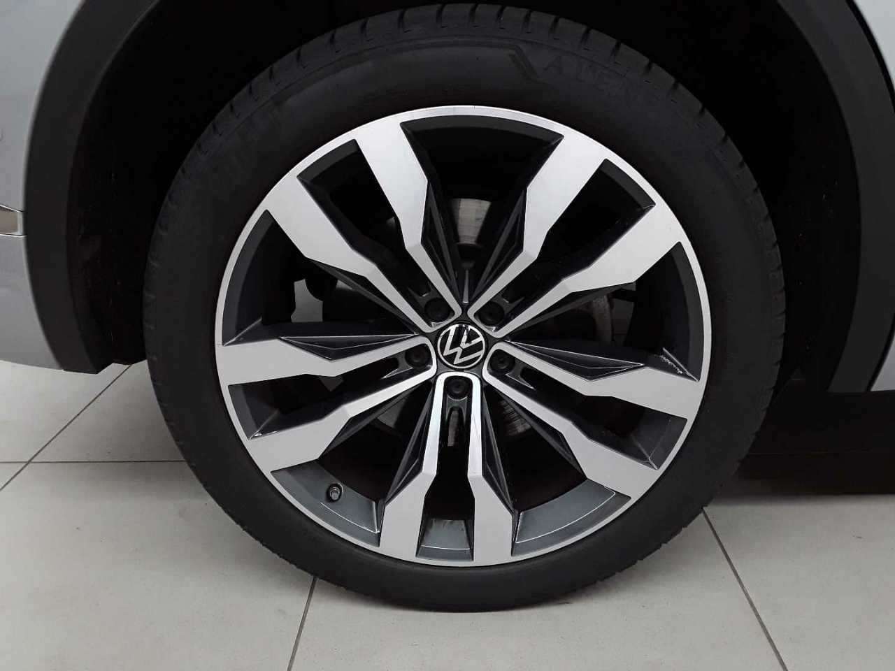 Volkswagen Touareg 3.0 V6 e-Hybrid 4Motion Aut. Elegance 18