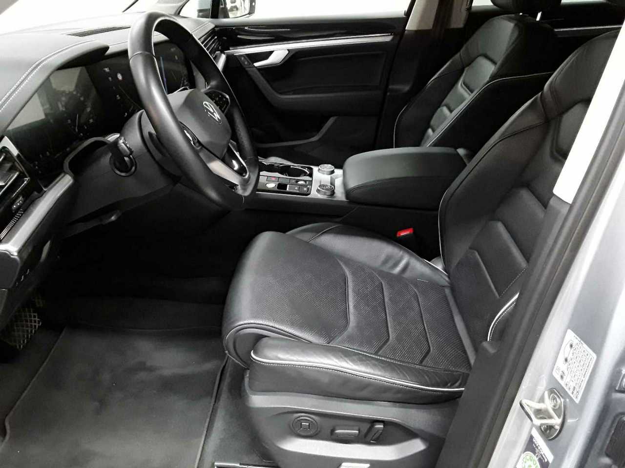 Volkswagen Touareg 3.0 V6 e-Hybrid 4Motion Aut. Elegance 7