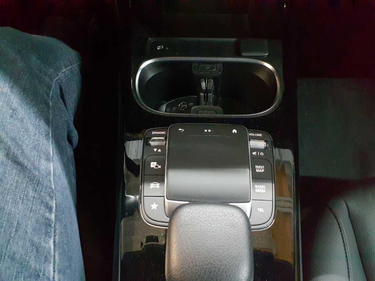 Mercedes-Benz A 250 e 8G-DCT Style 10