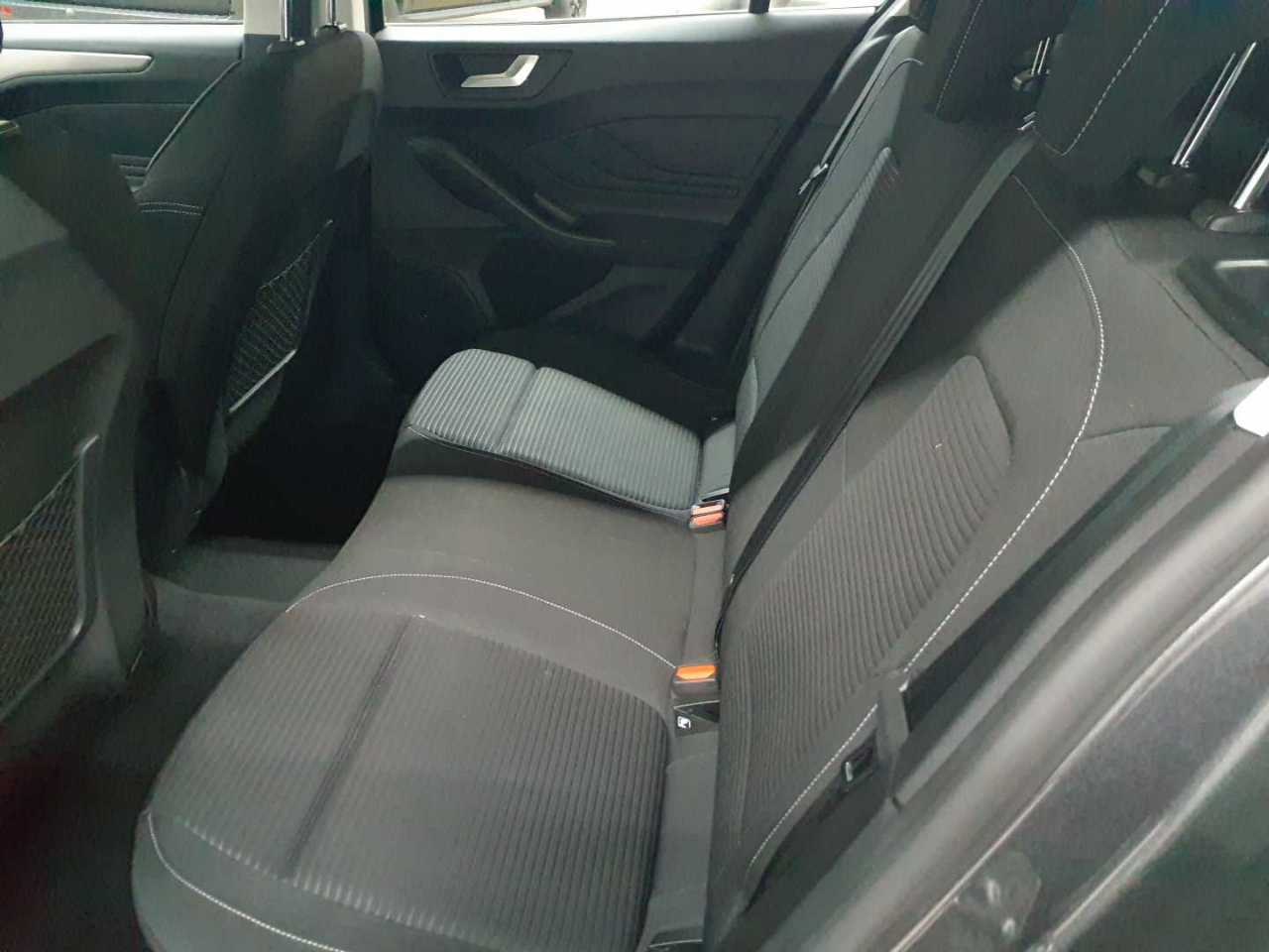 Ford Focus Turnier 1.5 EcoBlue Start-Stopp-System Aut. TITANIUM 13