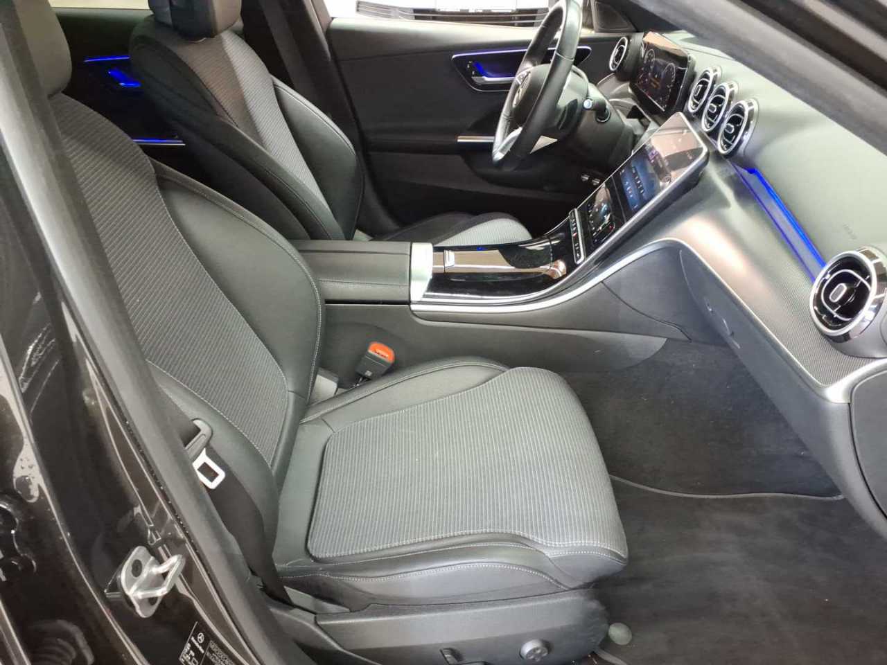 Mercedes-Benz C 300 e T 9G-TRONIC Avantgarde 8
