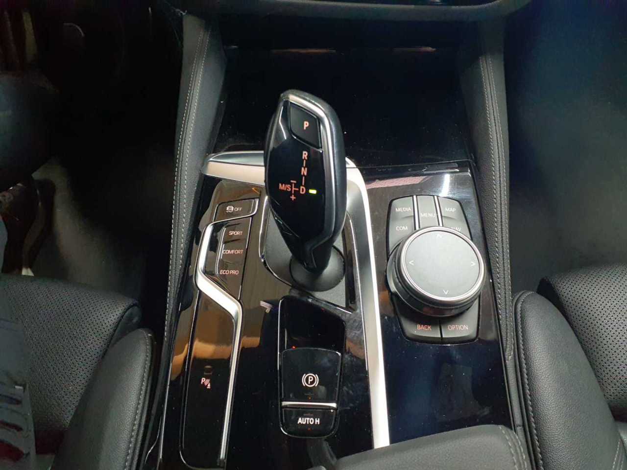 BMW 520d Touring Aut. 10