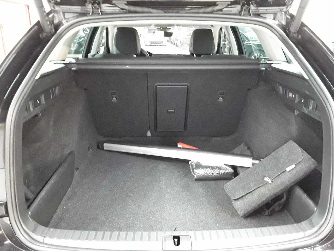 Skoda Octavia Combi 2.0 TDI DSG Style 15