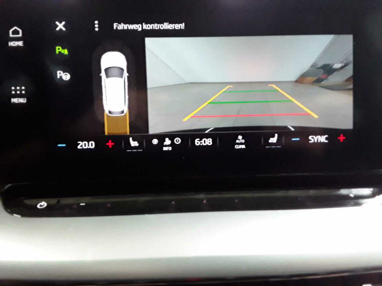Skoda Octavia Combi 2.0 TDI DSG Style 16