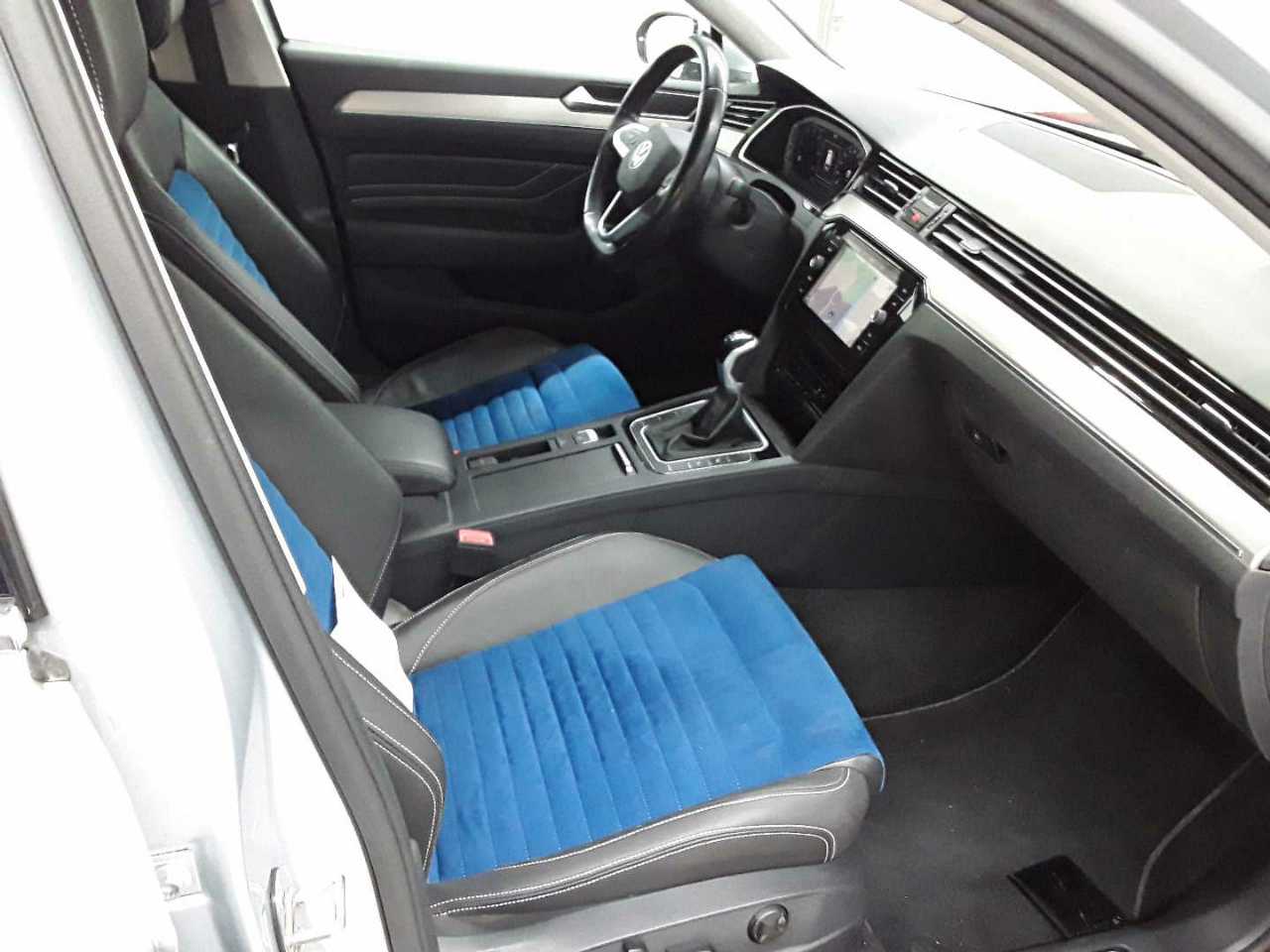 Volkswagen Passat Variant 2.0 TDI SCR Elegance 8