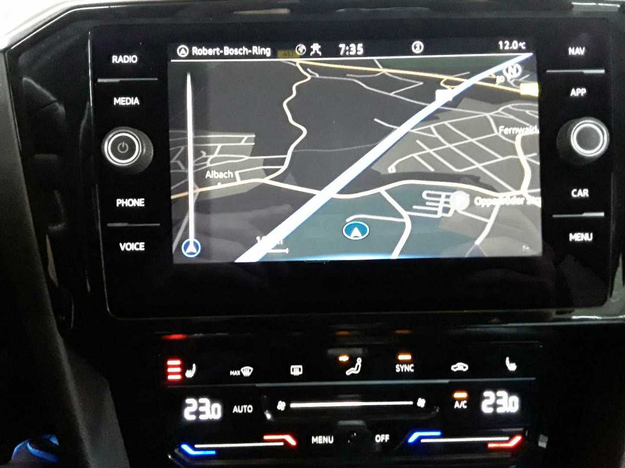 Volkswagen Passat Variant 2.0 TDI SCR Elegance 12