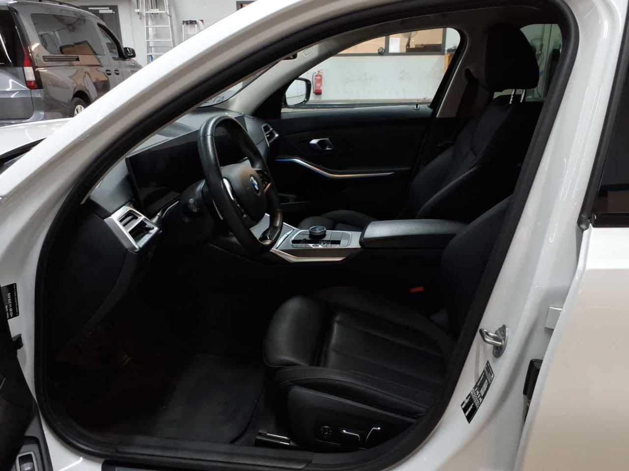 BMW 318d Touring Aut. 7