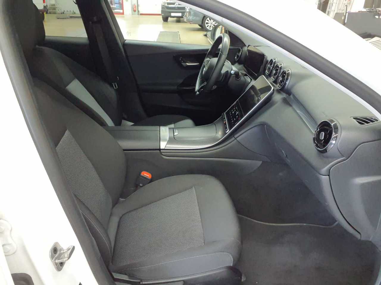 Mercedes-Benz C 220 d T 9G-TRONIC 7