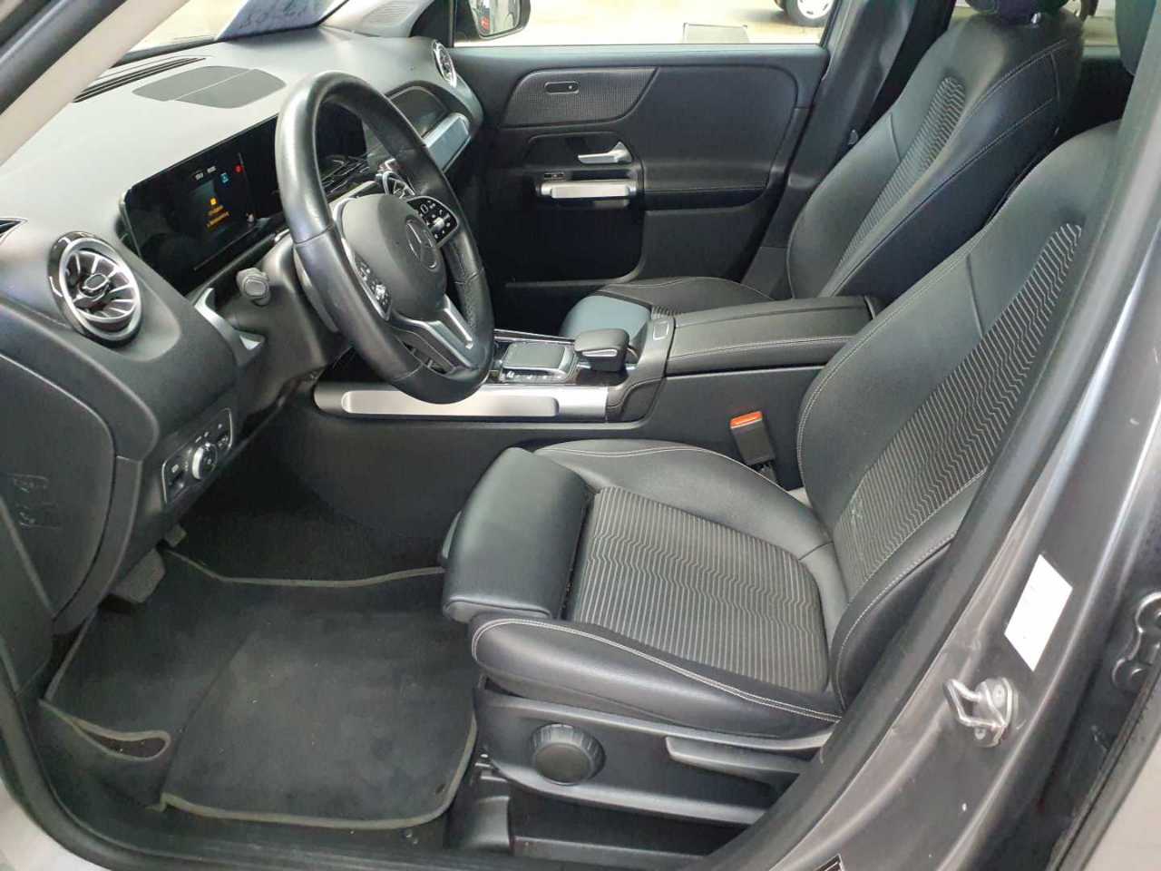 Mercedes-Benz GLB 200 7G-DCT Progressive 7
