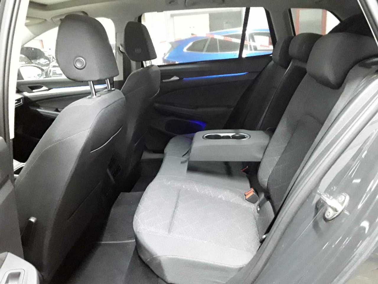 Volkswagen Golf Variant 2.0 TDI SCR DSG Life 13