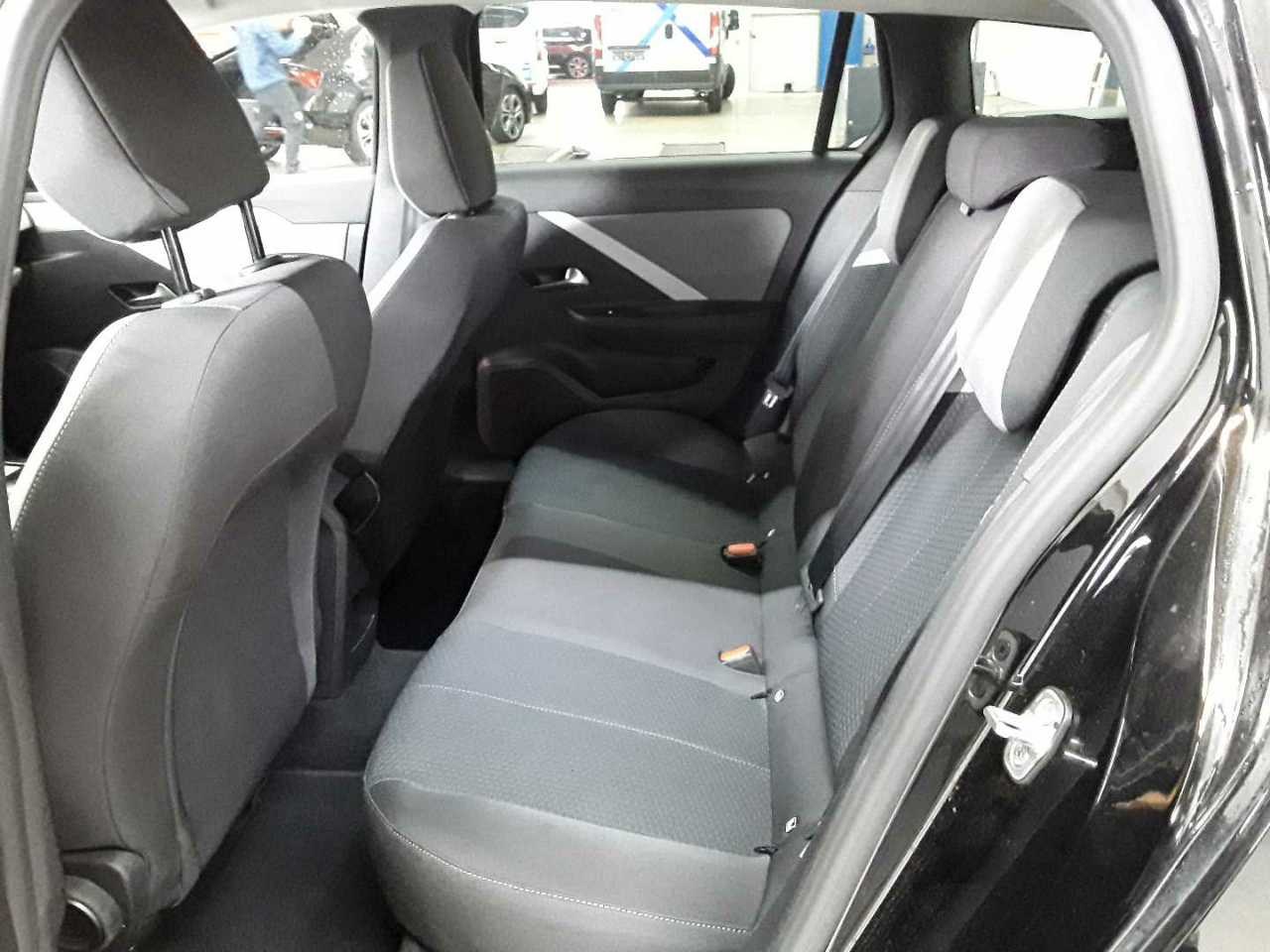 Opel Astra Sports Tourer 1.5 D Automatik Business Edition 13