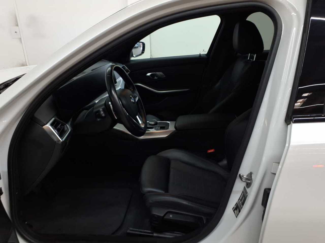 BMW 318d Aut. 7