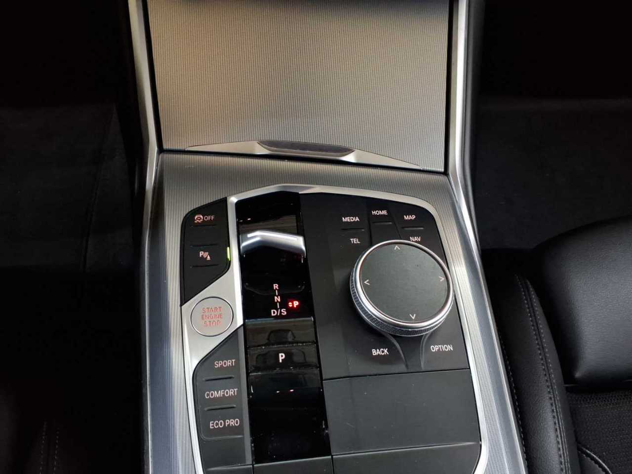 BMW 318d Aut. 10