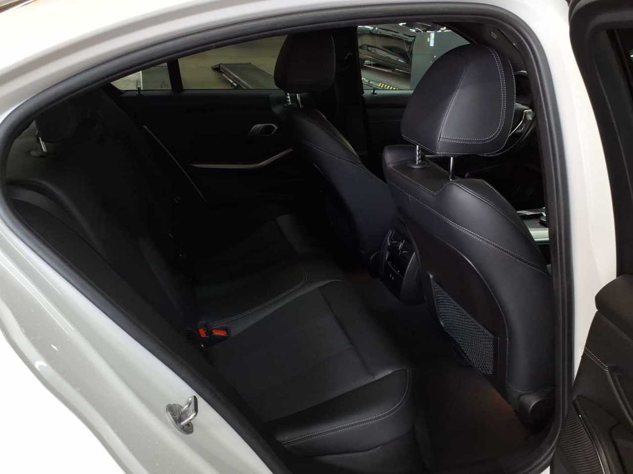 BMW 318d Aut. 14