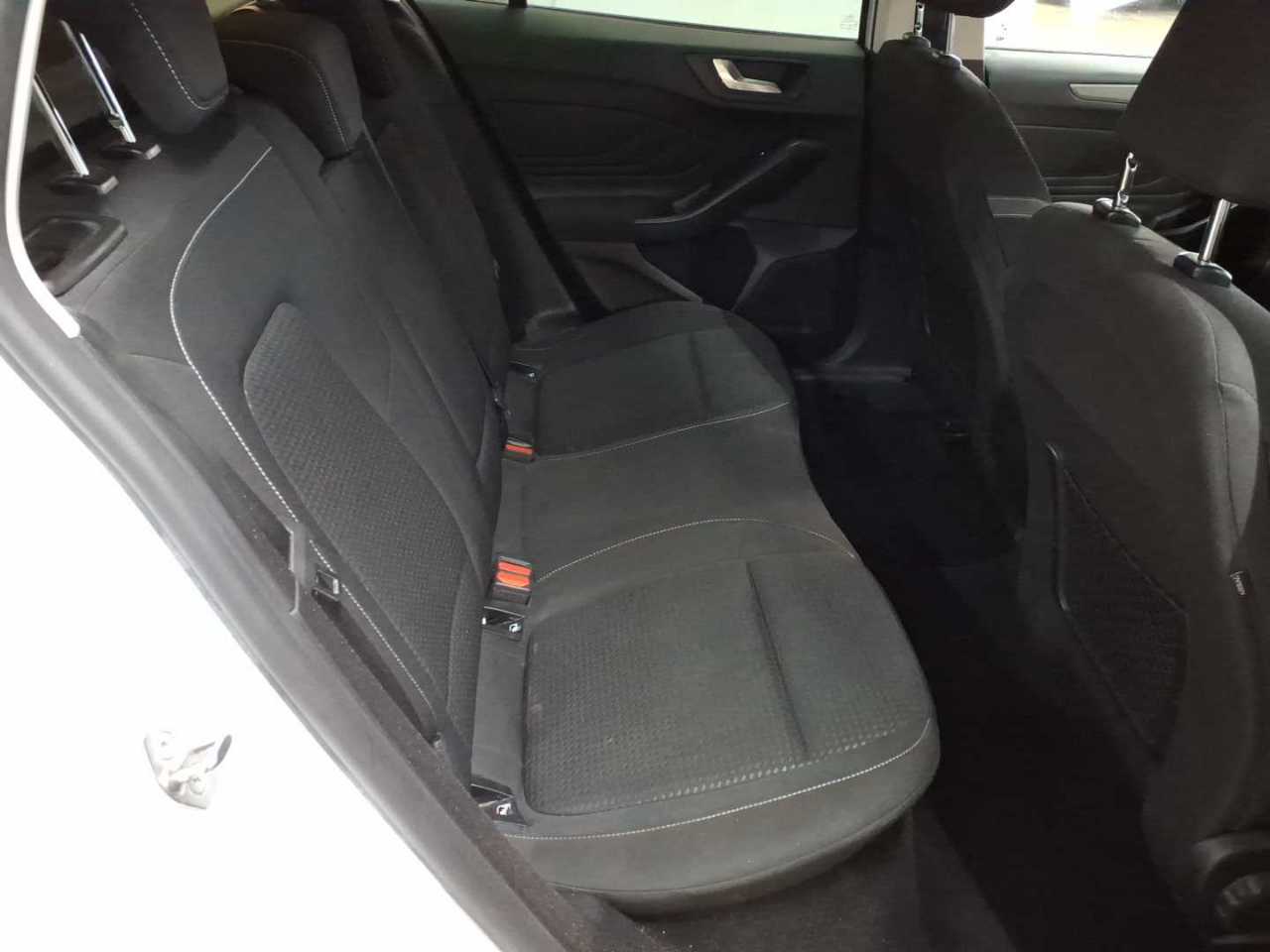 Ford Focus Turnier 1.5 EcoBlue Start-Stopp-System COOL&CONNECT 14