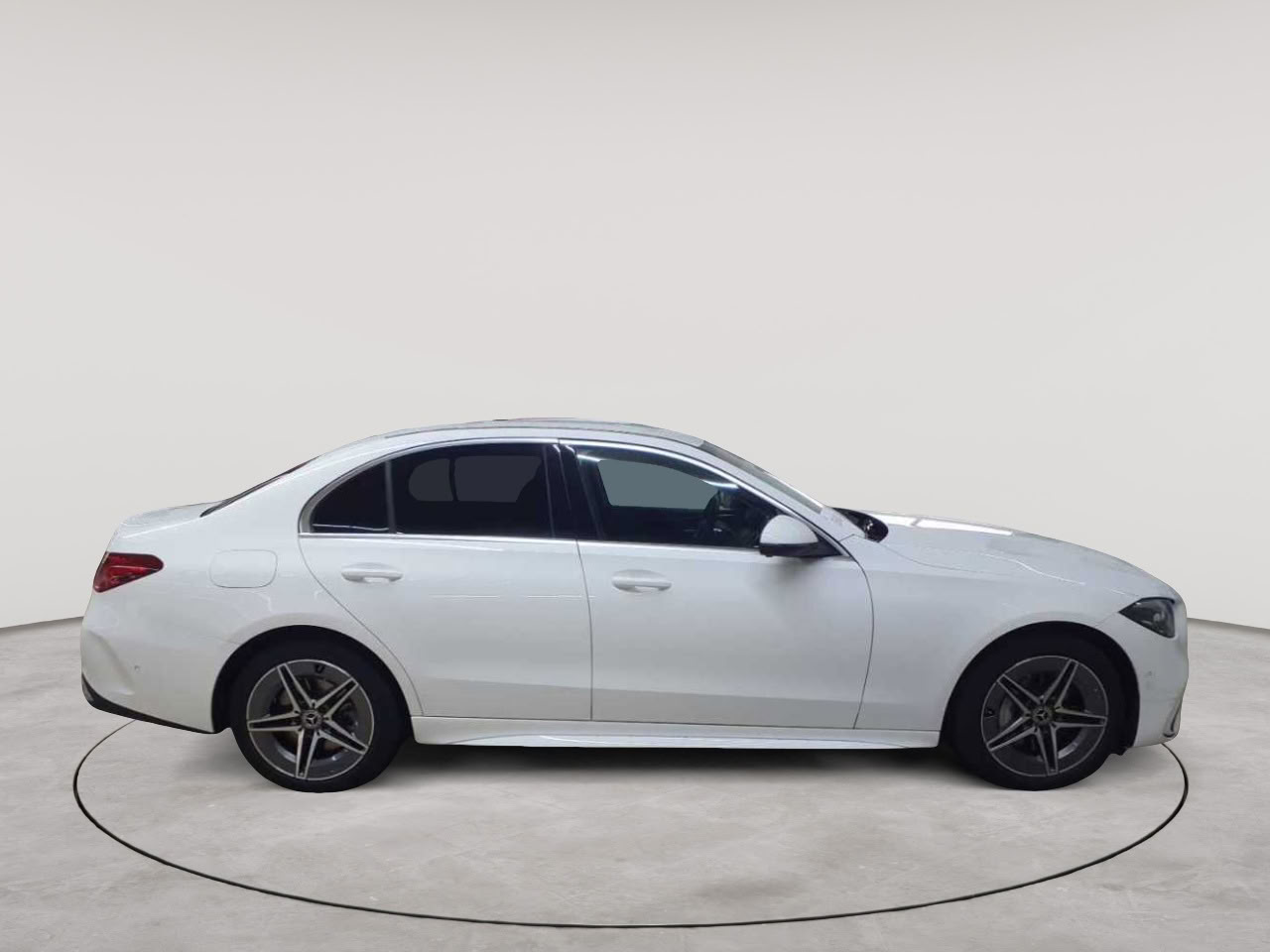 Mercedes-Benz C 300 e 9G-TRONIC AMG Line 3