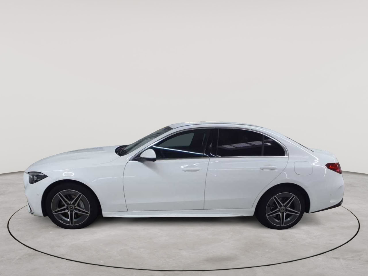 Mercedes-Benz C 300 e 9G-TRONIC AMG Line 6