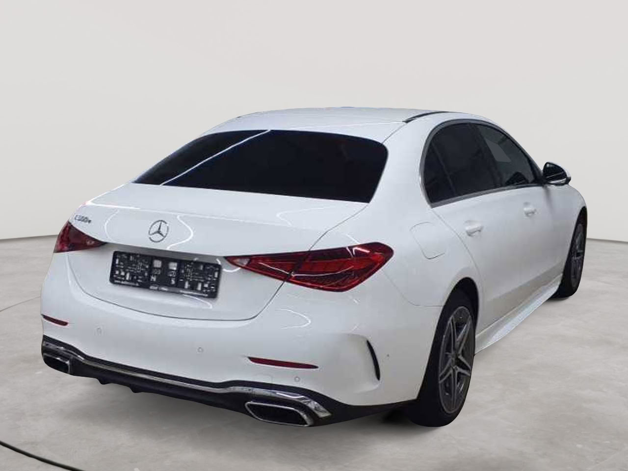 Mercedes-Benz C 300 e 9G-TRONIC AMG Line 4