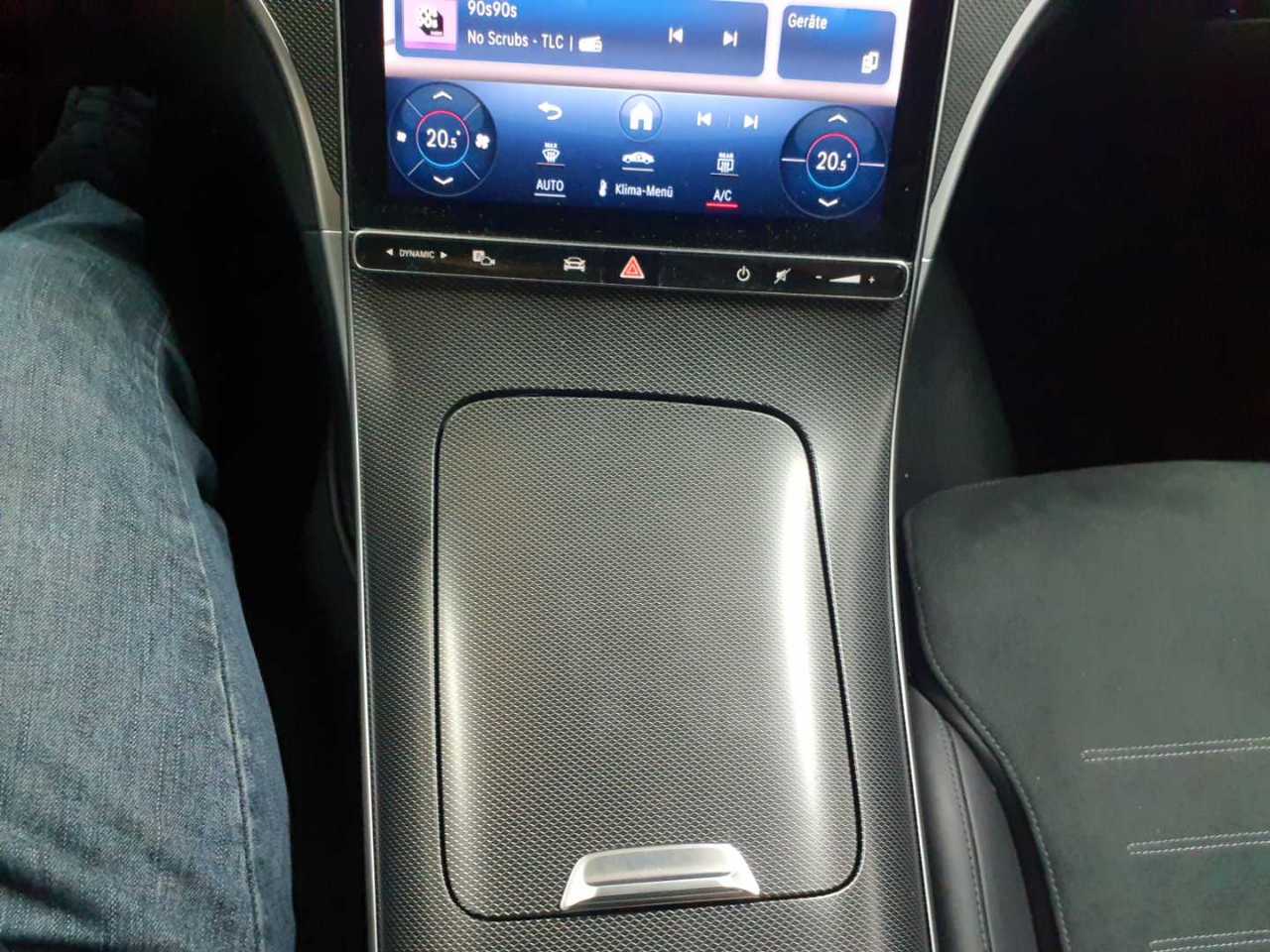Mercedes-Benz C 220 d 4Matic T 9G-TRONIC AMG Line 10