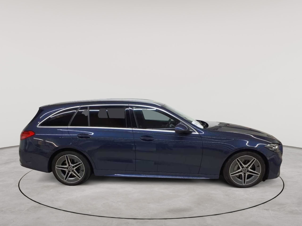 Mercedes-Benz C 220 d 4Matic T 9G-TRONIC AMG Line 3
