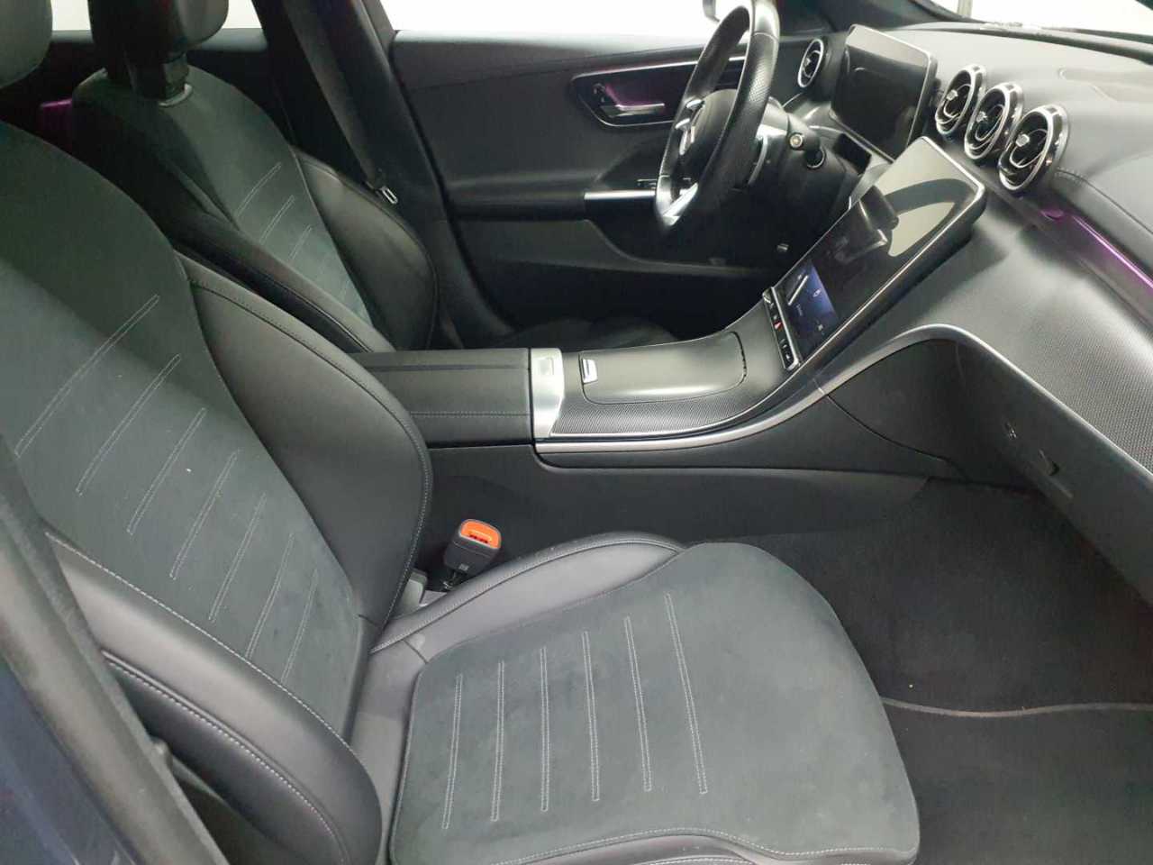 Mercedes-Benz C 220 d 4Matic T 9G-TRONIC AMG Line 8