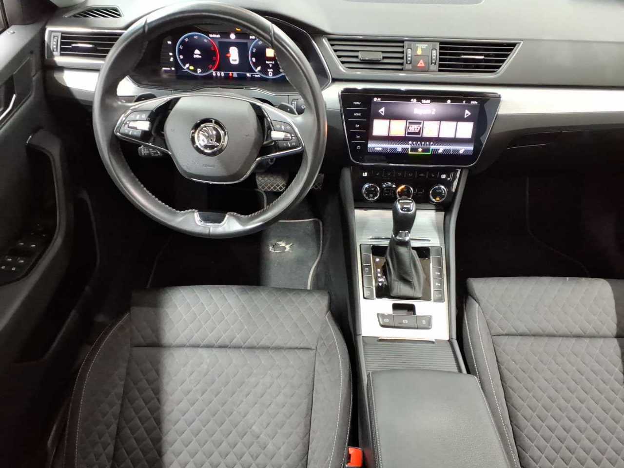 Skoda Superb Combi 2.0 TDI 4x4 DSG Ambition 10