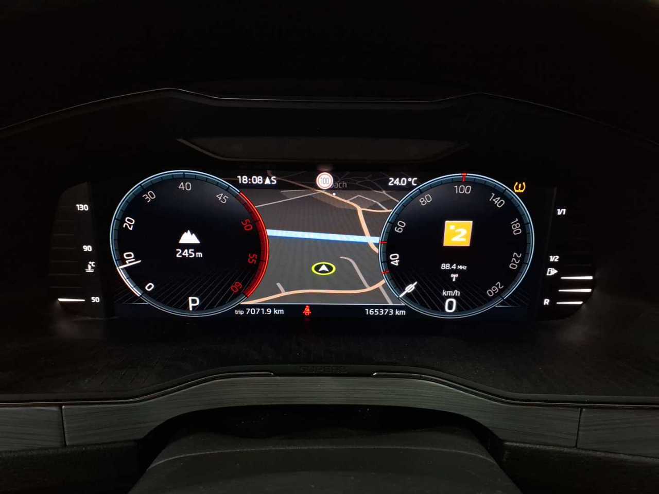 Skoda Superb Combi 2.0 TDI 4x4 DSG Ambition 11