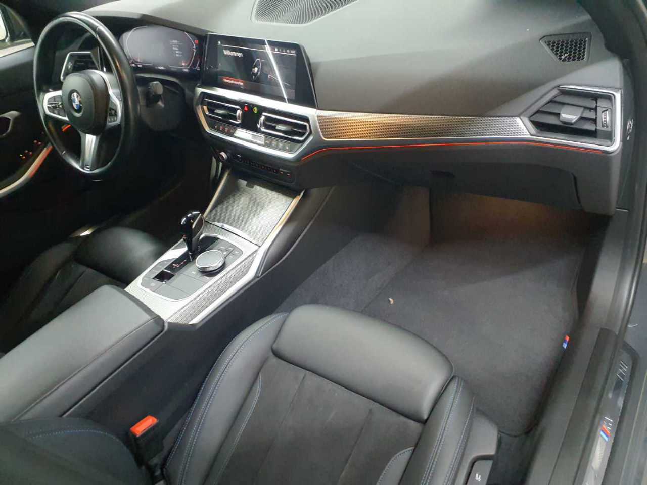 BMW 320d Touring xDrive Aut. M Sport 9
