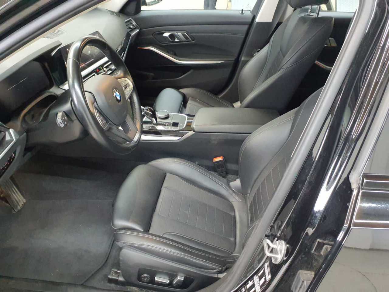 BMW 320d Touring xDrive Aut. Sport Line 7