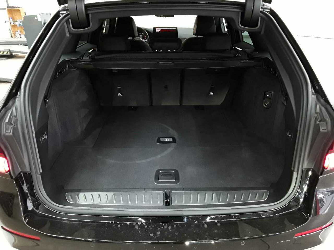 BMW 520d Touring Aut. Luxury Line 15