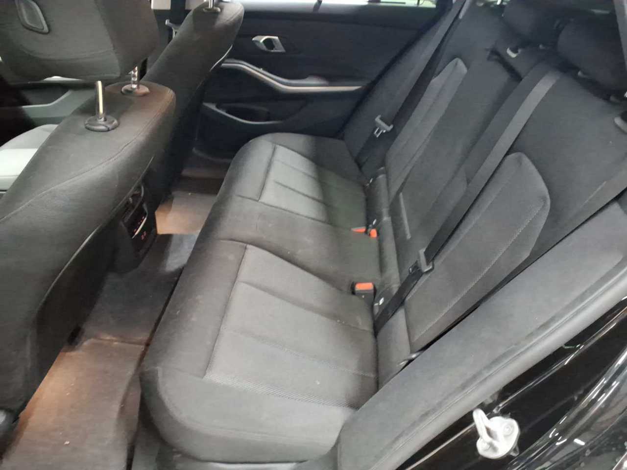 BMW 318d Touring Aut. 13