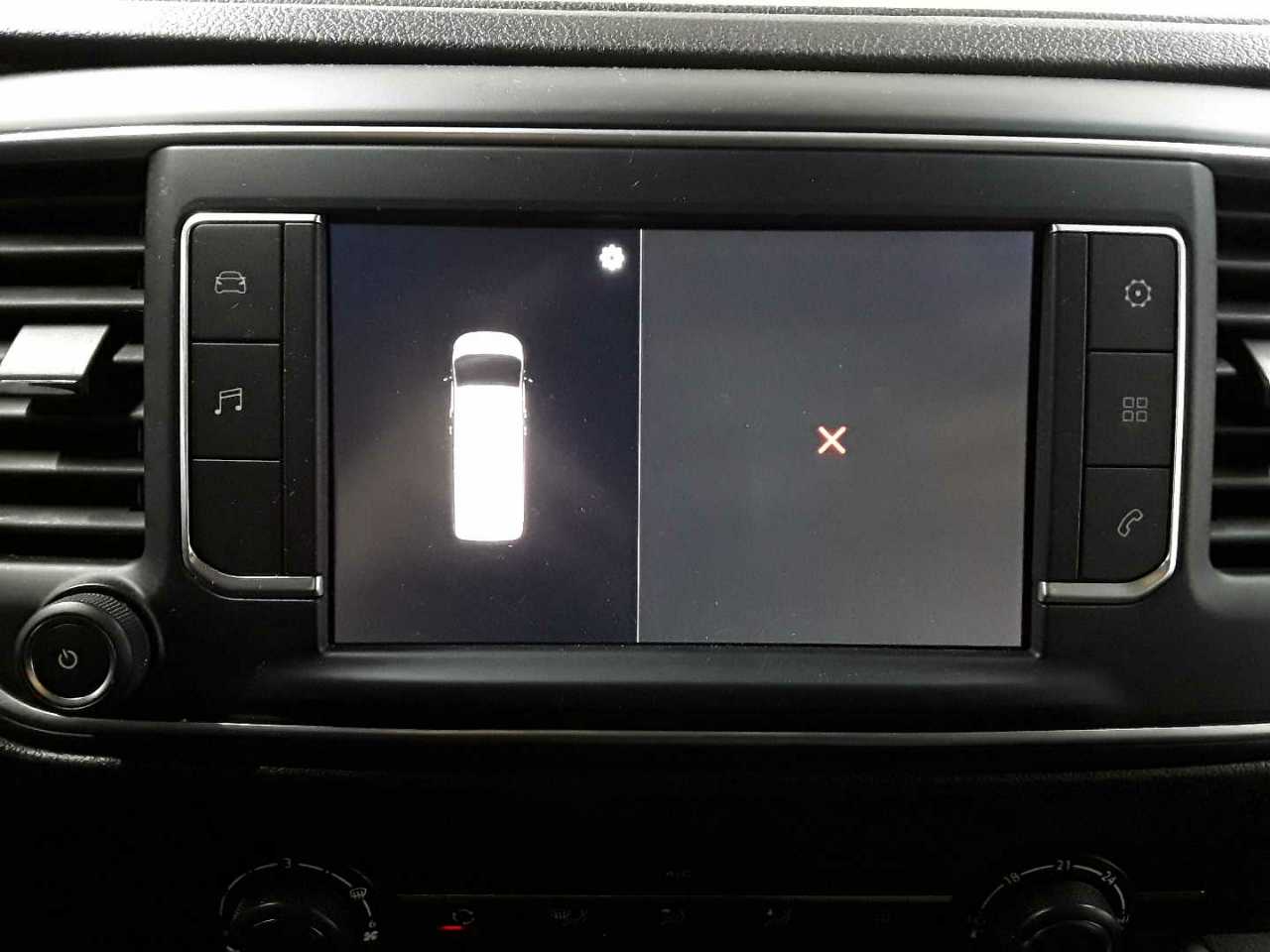 Opel Vivaro-e Cargo L (50-kWh) 16