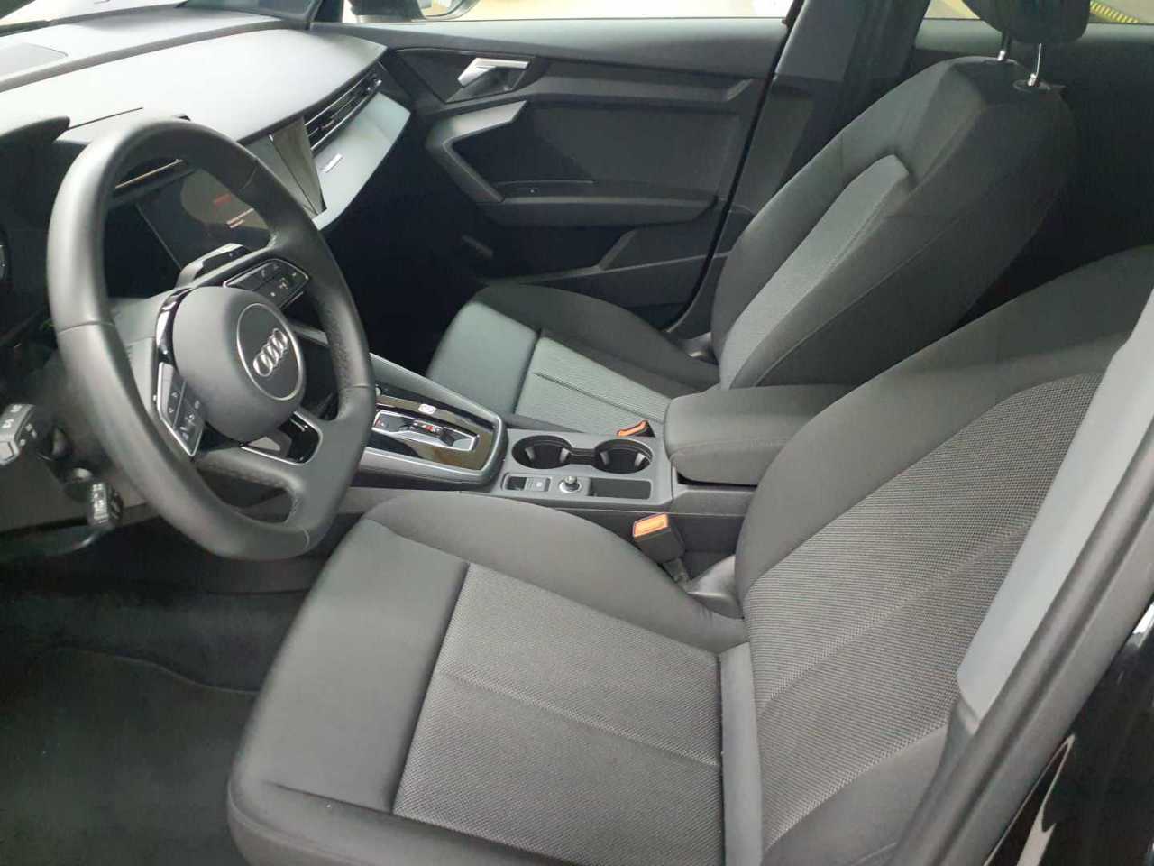 Audi A3 30 TFSI Sportback S tronic advanced 7