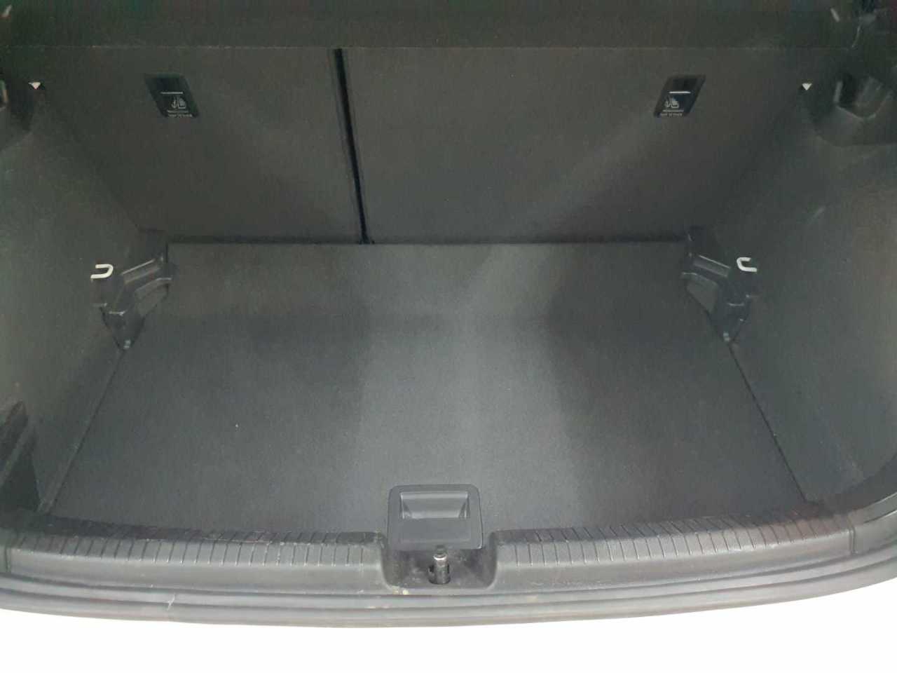 Volkswagen Polo 1.0 Life 15