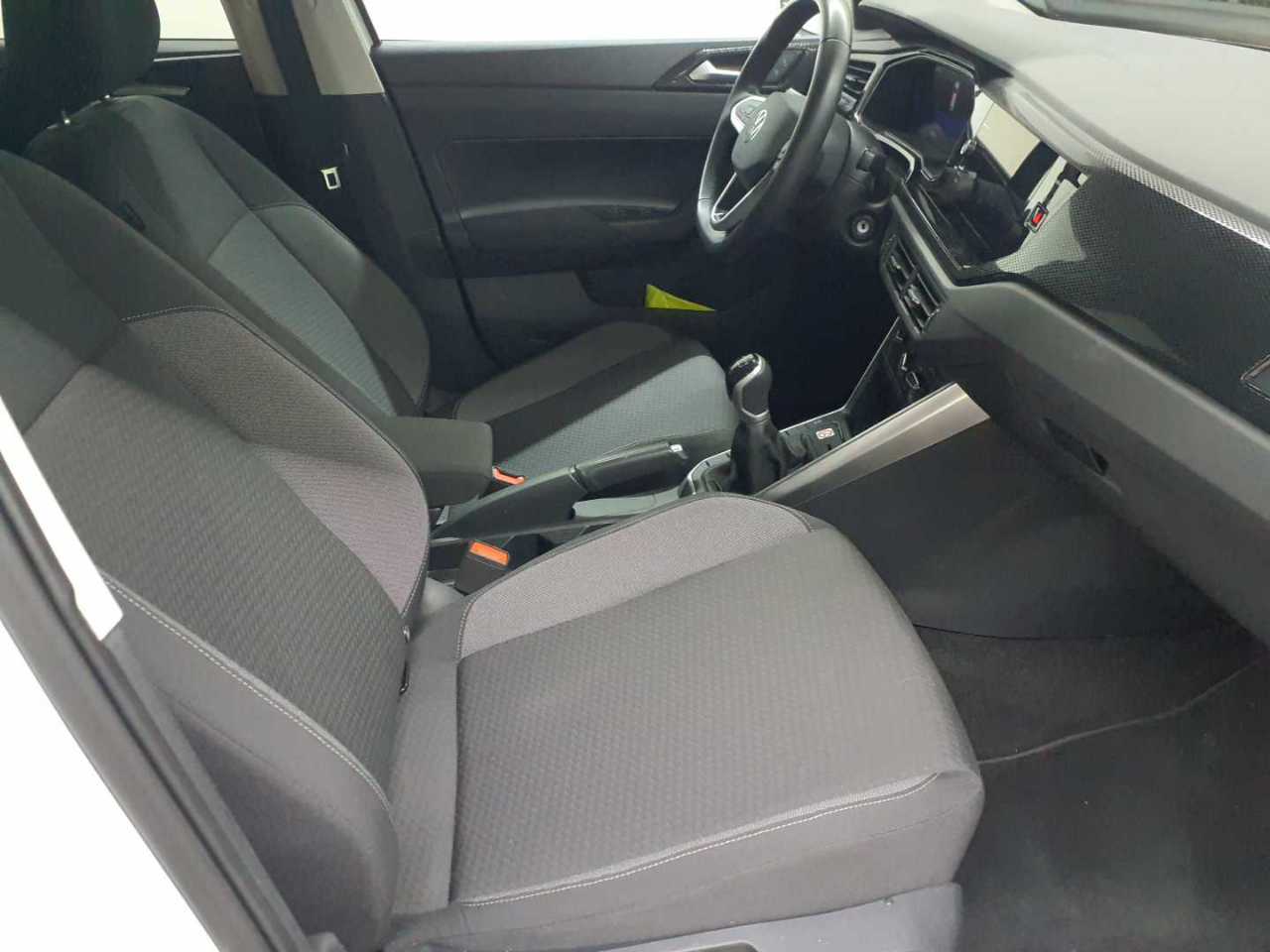 Volkswagen Polo 1.0 Life 8