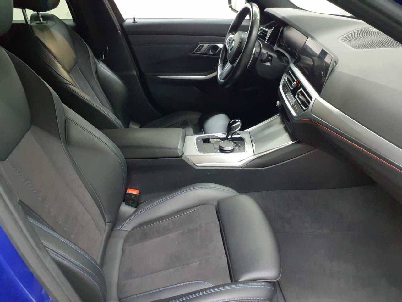BMW 320i Touring Aut. M Sport 8