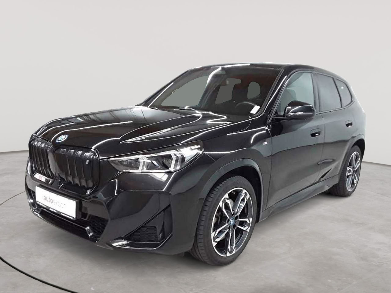 BMW iX1 xDrive30 M Sportpaket 2