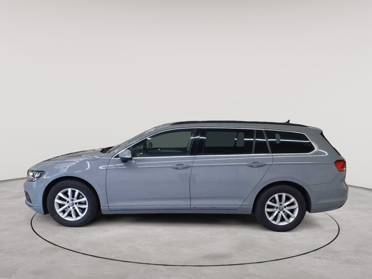 Volkswagen Passat Variant 2.0 TDI SCR DSG Business 6