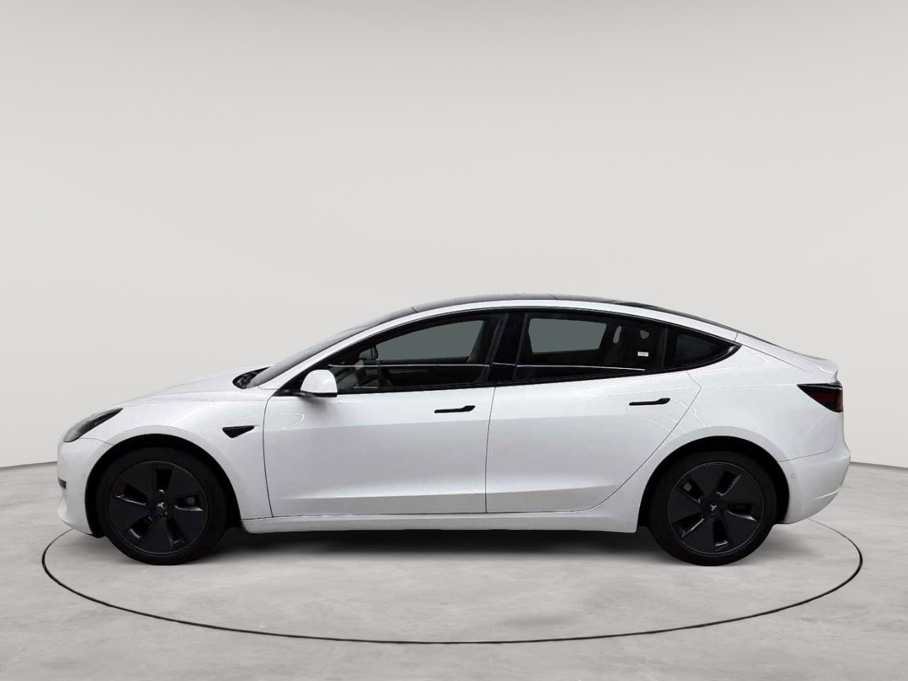 Tesla Model 3 Standard Reichweite Plus Hinterradantrieb 6