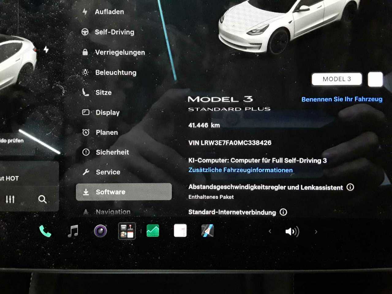 Tesla Model 3 Standard Reichweite Plus Hinterradantrieb 11