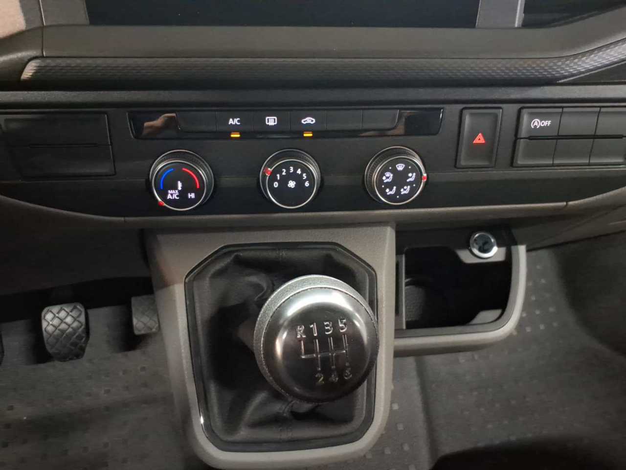 Volkswagen Transporter T6.1 Lang EcoProfi 10