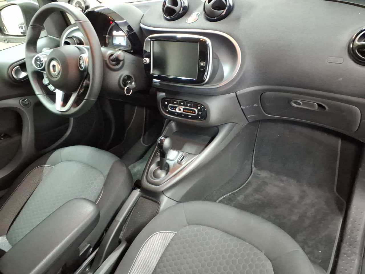 smart fortwo coupe EQ passion 9