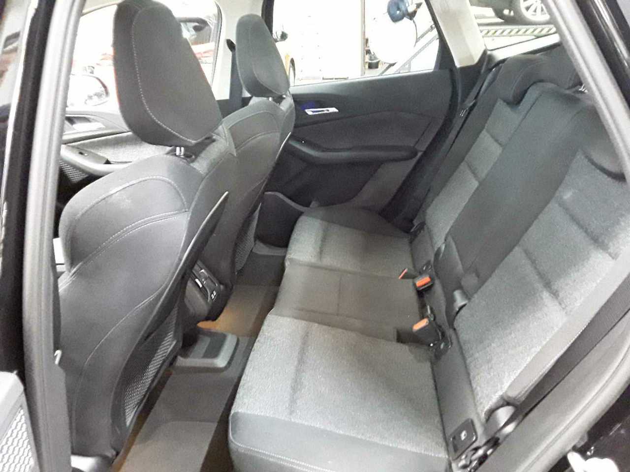 BMW 218d Active Tourer Aut. 13