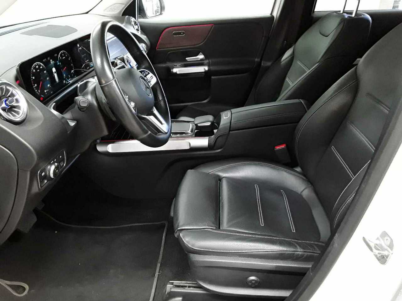 Mercedes-Benz GLB 200 4Matic 8G-DCT Progressive 7
