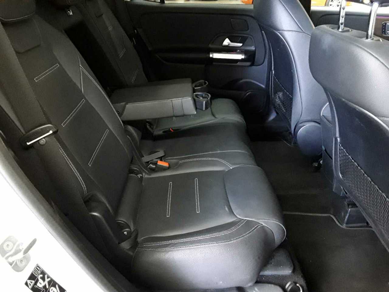 Mercedes-Benz GLB 200 4Matic 8G-DCT Progressive 14