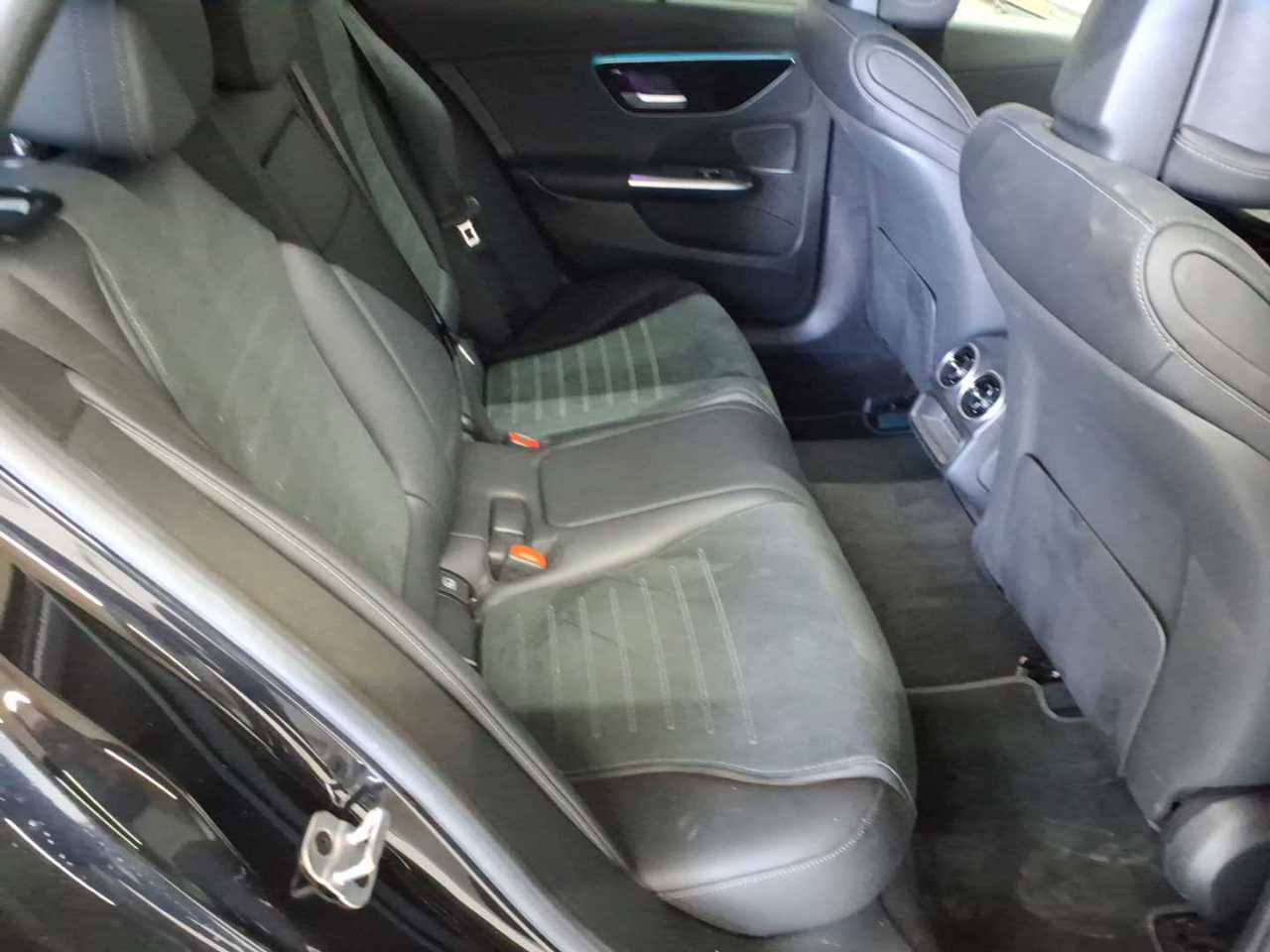Mercedes-Benz C 300 e T 9G-TRONIC AMG Line 14