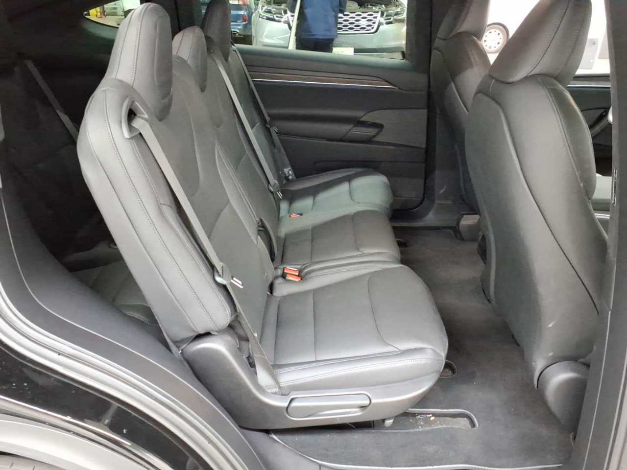 Tesla Model X 15