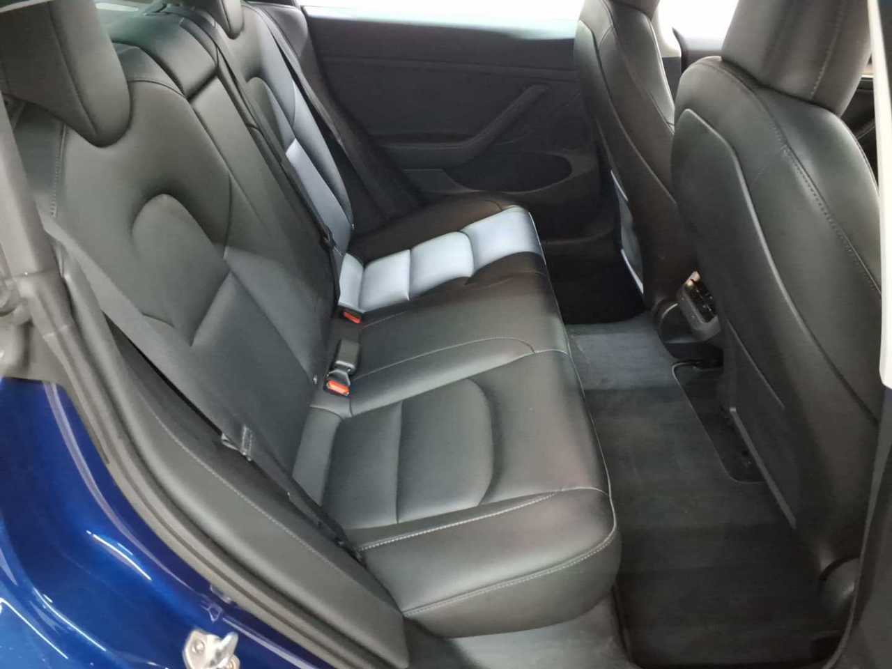 Tesla Model 3 Langstreckenbatt. Allradantrieb Dual Motor 14